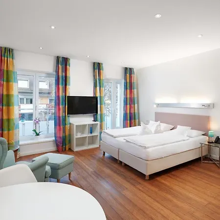 35Qm Deluxe Apartment Suites Im Stil Design Hotel Vosteen Naehe Der Kaiserburg Nuremberg Exterior photo